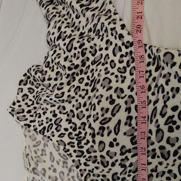 Spring+Mercer Animal Print Sweater - Picture 5 of 8